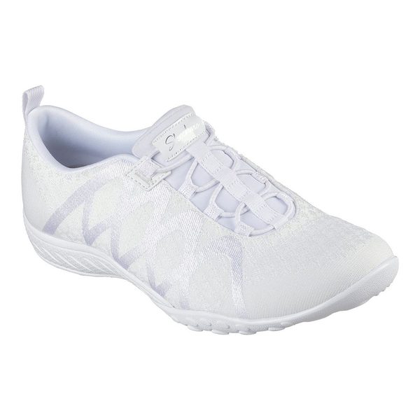 5.5 Skechers Women's Breathe-easy Sneaker